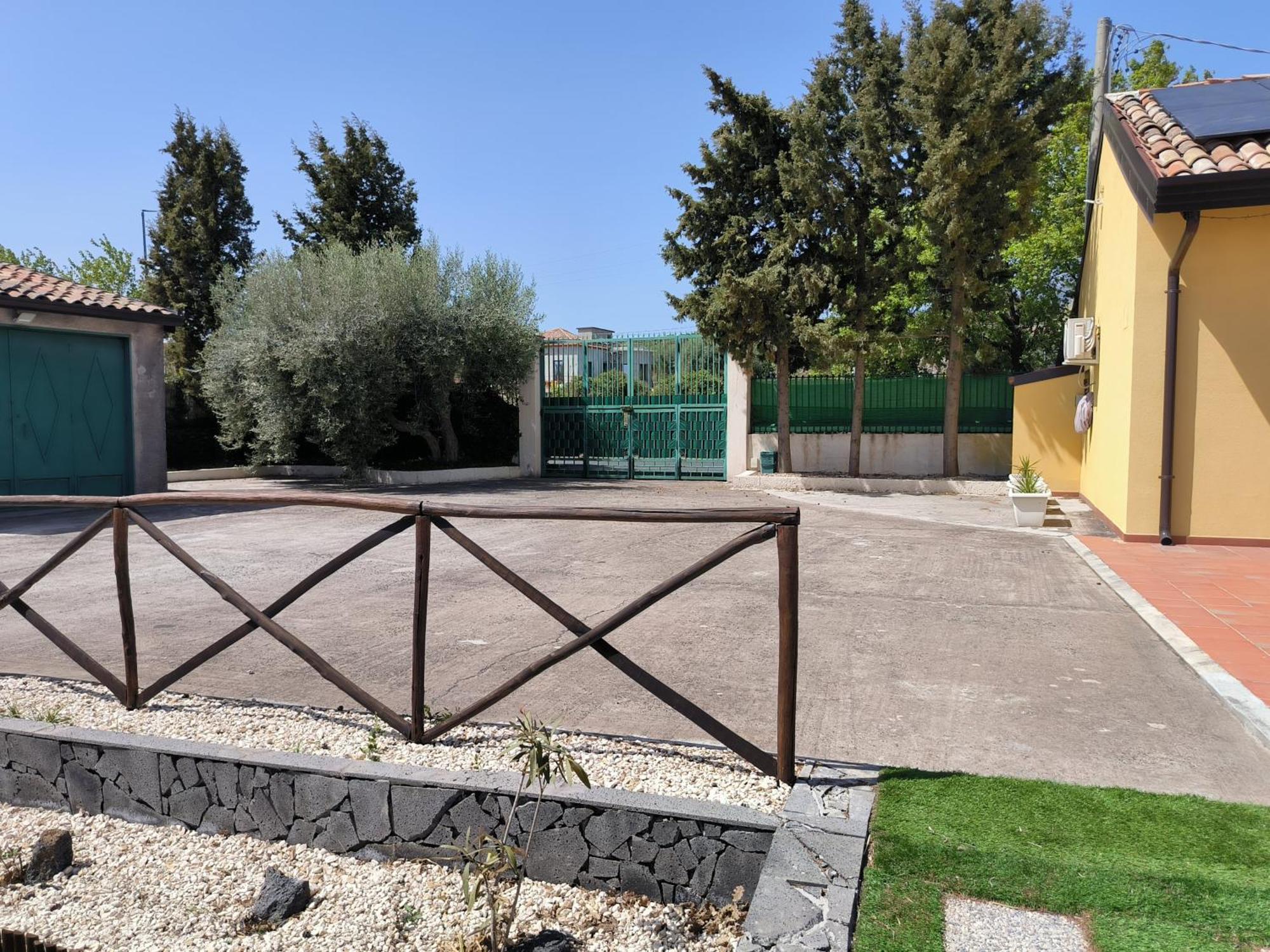 Villa Egle Belpasso, Villa Vacanza Con Piscina Exterior photo